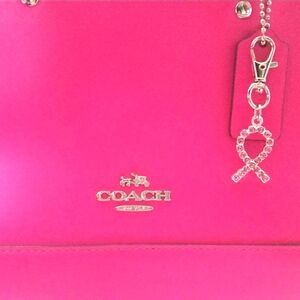 Breast Cancer Keychain Pink Ribbon Bag Charm Women's Pink Crystal Clasp Keychain